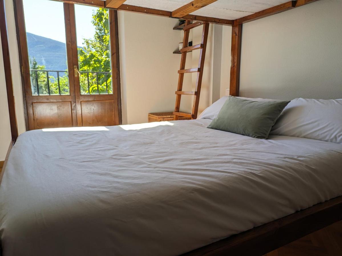 Piso Grande La Vina Apartman Biescas Kültér fotó